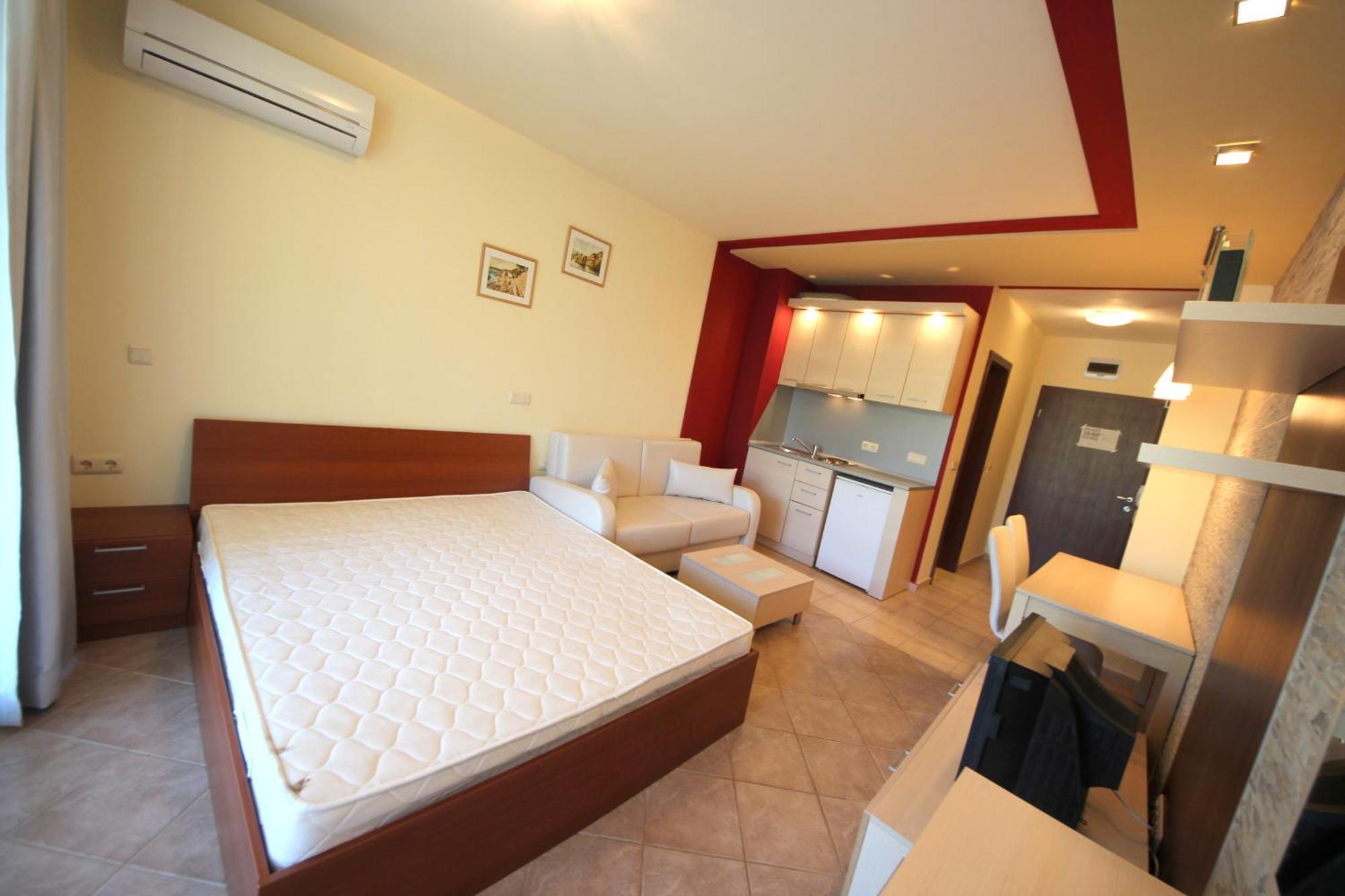 Menada Kavaci Sozopol Apartments Cameră foto