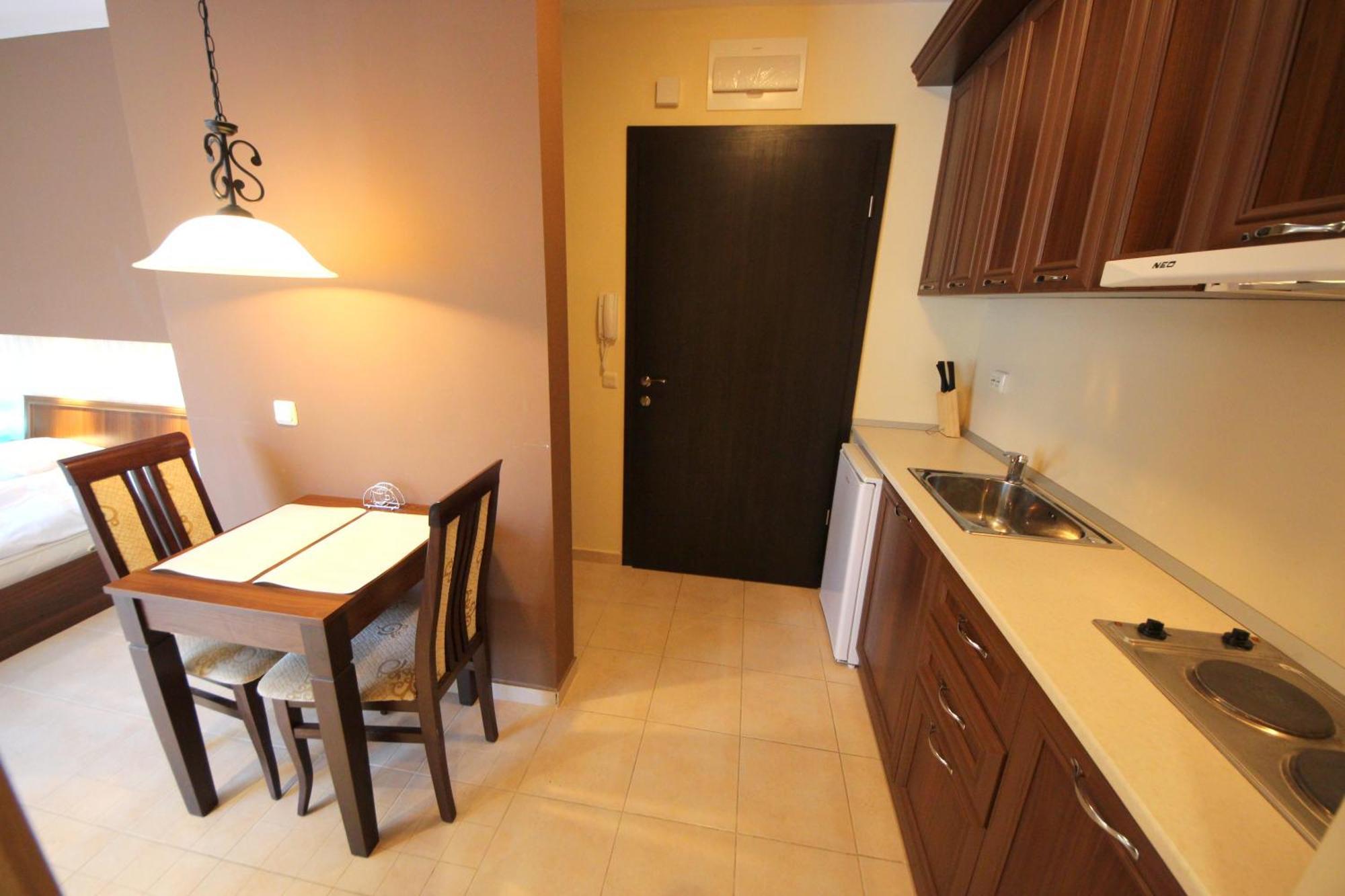 Menada Kavaci Sozopol Apartments Cameră foto